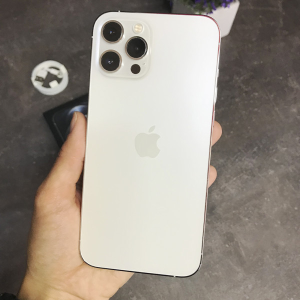 iPhone 12 Pro Max 256Gb Silver Б/У