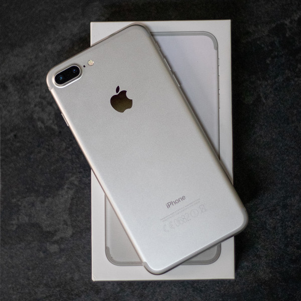 iPhone 7 Plus 128Gb Silver Б/У