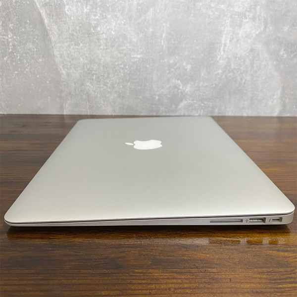 MacBook Air 13" 2015 (13.3/1.6GHZ/8GB/128GB SSD) A1466 Б/У