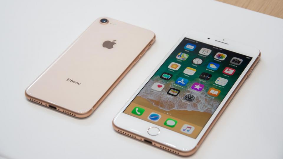 Разница\сравнение между iPhone 7 и iPhone 8